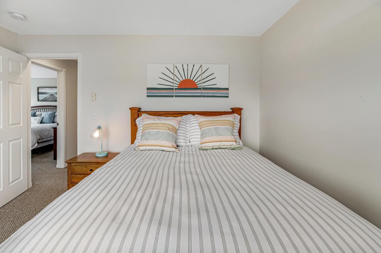 Apartamento Once Upon A Tide Westport Exterior foto
